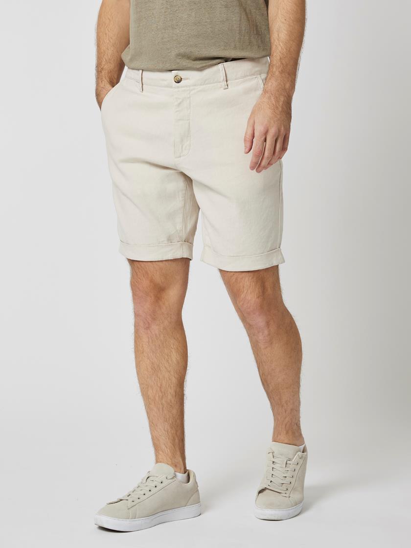 Carl shorts I2V