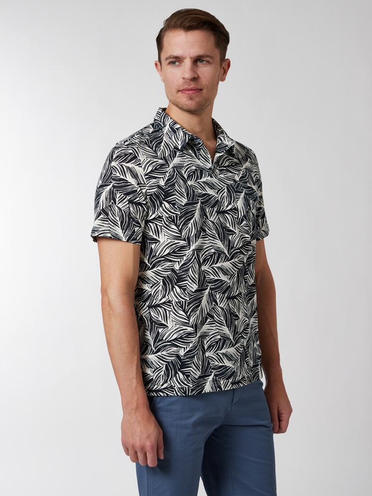 Alonzo printed polo t-skjorte 7249908_C27-MRCAPUCHIN-H22-Modell-Front_chn=vic_8742.jpg_Front||Front
