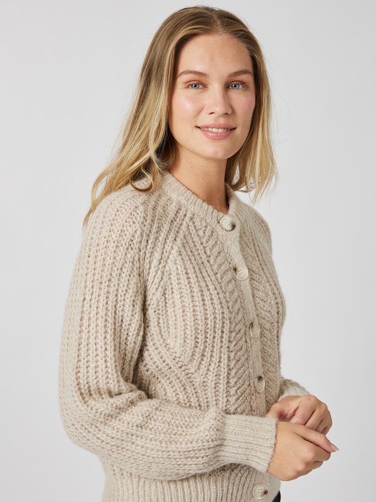 Ina cardigan 7504727_I4H-MELL-A23-details_chn=vic_8404_Ina cardigan I4H_Ina cardigan I4H 7504727.jpg_